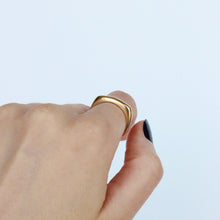 Load image into Gallery viewer, handmade 14k gold wedding band for men or women