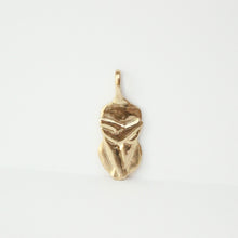Load image into Gallery viewer, the venus pendant by talayee fine jewelry is a 14k gold female figure pendant handmade in san francisco