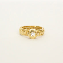 Load image into Gallery viewer, vintage 18k gold pinky ring with brilliant cut diamond
