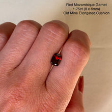Load image into Gallery viewer, Persepolis Gemstone Signet Ring
