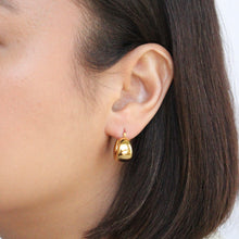 Load image into Gallery viewer, Handcrafted pair of hoop earrings in 14k yellow gold with Hinged-post fastening
