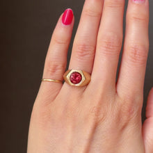 Load and play video in Gallery viewer, Malaya Garnet Hexad Ring
