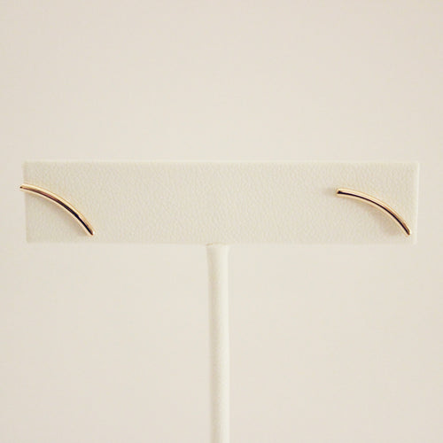 difference between gold and gold plated. 14k gold arched bar earrings
