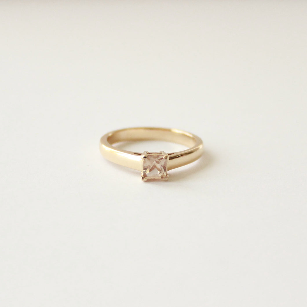 Womens sunstone and 14k solid gold vow ring. this is how talayee does jewelry
