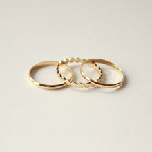 Load image into Gallery viewer, Mimosa wedding band in 14k yellow gold. Affordable mociun style jewelry.
